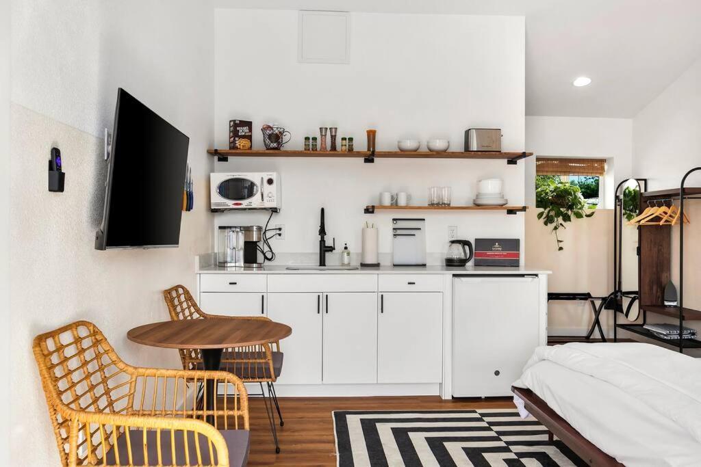 Waiakapuhi Studio Suite.ʻoluʻolu Palua Chandler Exteriör bild